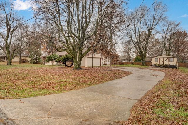 907 N Northview Drive, Nixa, MO 65714