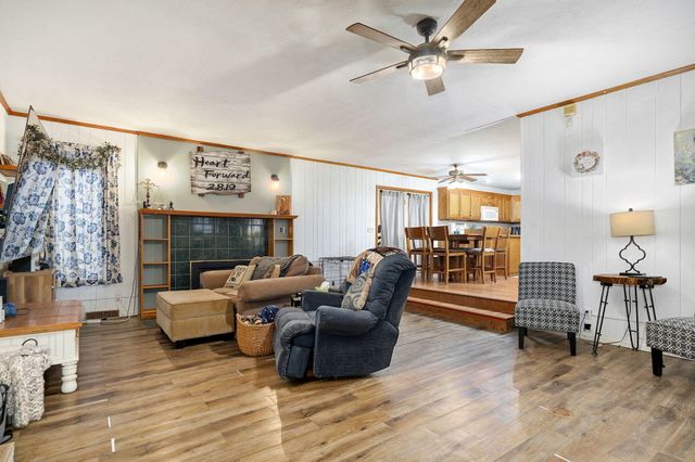 907 N Northview Drive, Nixa, MO 65714