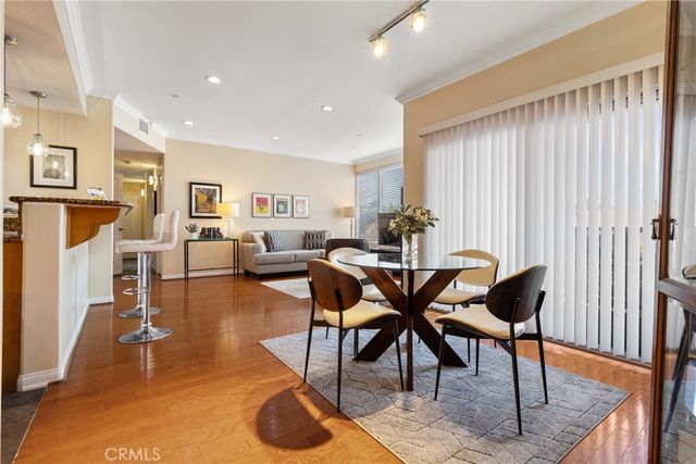 4821 Bakman Avenue 206, North Hollywood, CA 91606