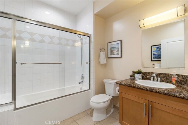 4821 Bakman Avenue 206, North Hollywood, CA 91606