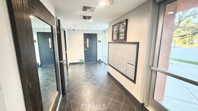 4821 Bakman Avenue 206, North Hollywood, CA 91606