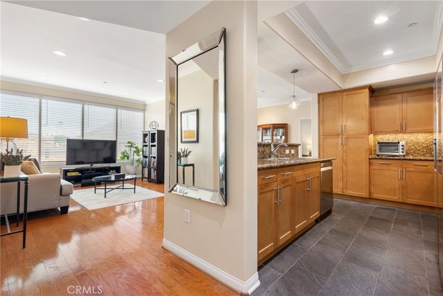 4821 Bakman Avenue 206, North Hollywood, CA 91606