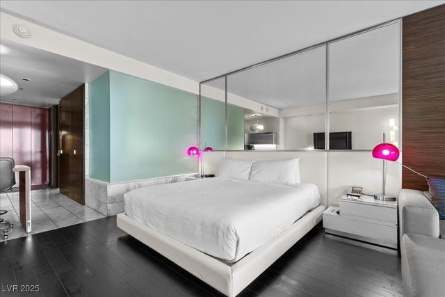 4381 West FLAMINGO Road 16310, Las Vegas, NV 89103