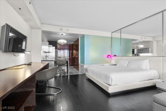 4381 West FLAMINGO Road 16310, Las Vegas, NV 89103