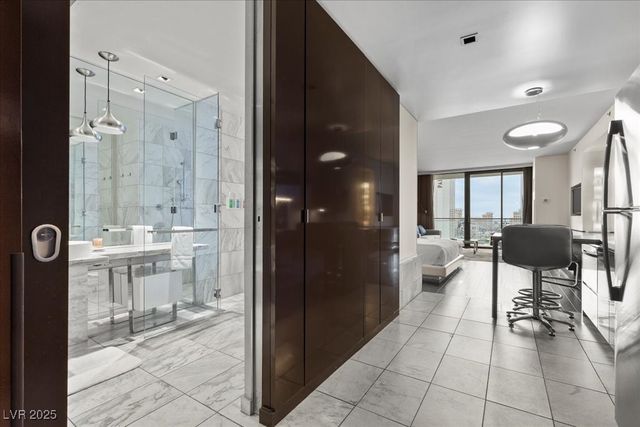 4381 West FLAMINGO Road 16310, Las Vegas, NV 89103