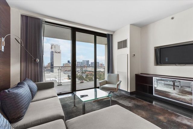 4381 West FLAMINGO Road 16310, Las Vegas, NV 89103