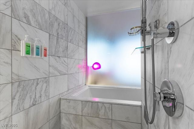 4381 West FLAMINGO Road 16310, Las Vegas, NV 89103