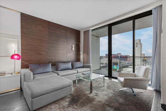 4381 West FLAMINGO Road 16310, Las Vegas, NV 89103