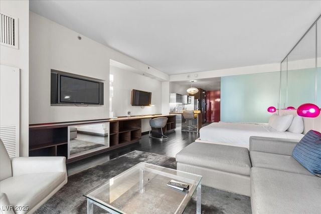 4381 West FLAMINGO Road 16310, Las Vegas, NV 89103