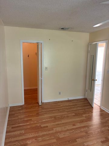 233 W Pine Terrace A, West Palm Beach, FL 33405