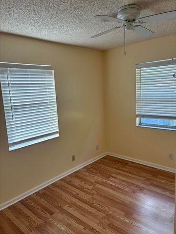 233 W Pine Terrace A, West Palm Beach, FL 33405