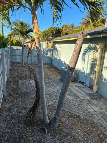 233 W Pine Terrace A, West Palm Beach, FL 33405