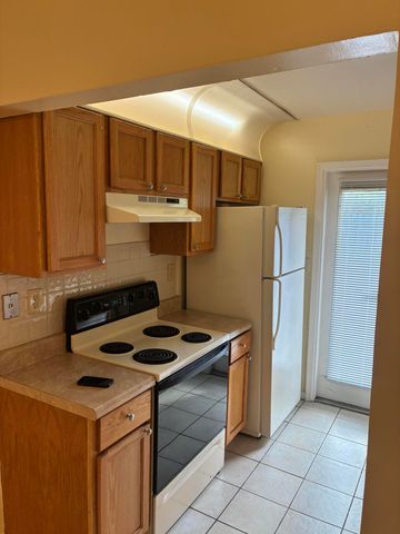 233 W Pine Terrace A, West Palm Beach, FL 33405