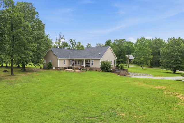 600 Jackson Lane Ext, Decaturville, TN 38329
