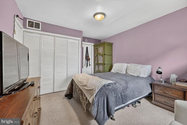 5406 SPRING LN, Hyattsville, MD 20781