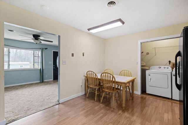 2976 Pleasant Drive NE, Lancaster, OH 43130