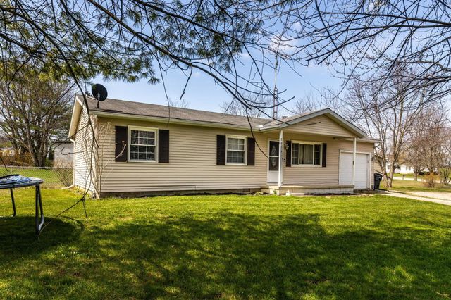 2976 Pleasant Drive NE, Lancaster, OH 43130