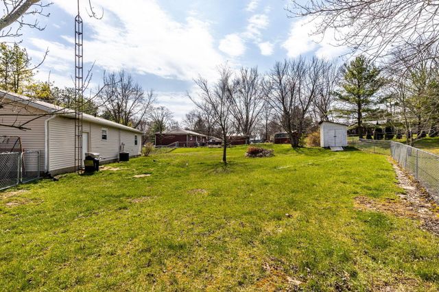 2976 Pleasant Drive NE, Lancaster, OH 43130