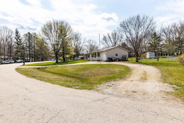 2976 Pleasant Drive NE, Lancaster, OH 43130
