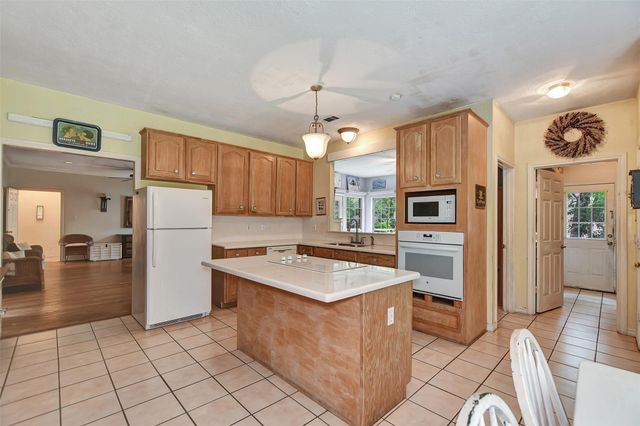 33207 Walnut Grove Drive, Magnolia, TX 77355