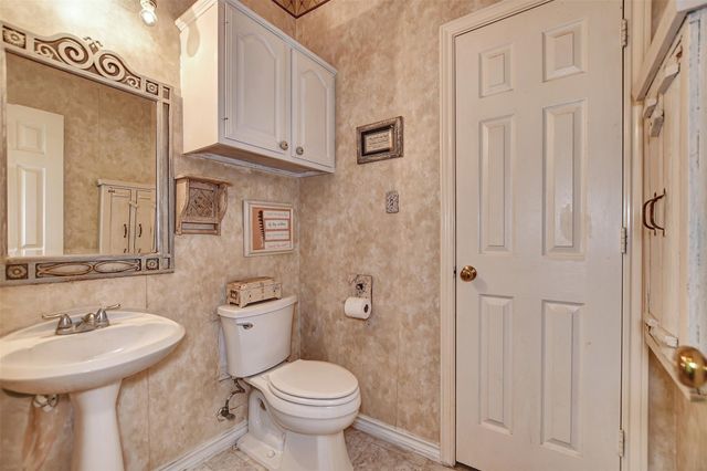 33207 Walnut Grove Drive, Magnolia, TX 77355
