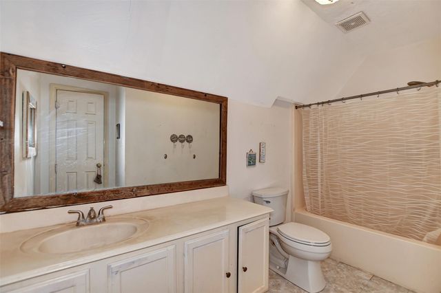 33207 Walnut Grove Drive, Magnolia, TX 77355