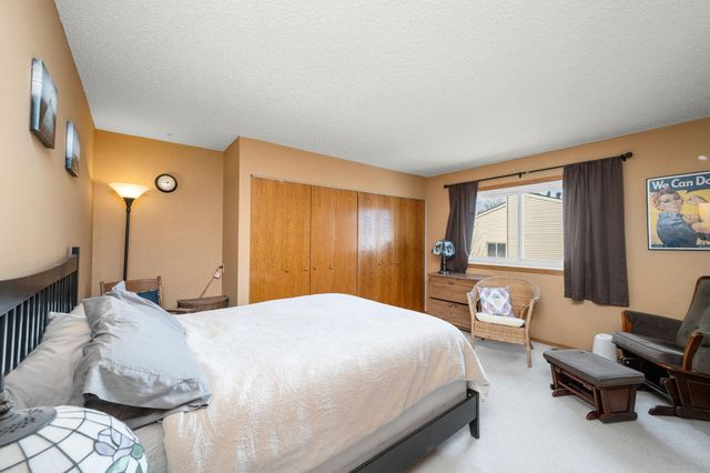 1490 Woodview Avenue E, Eagan, MN 55122