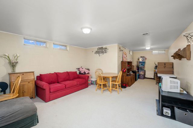 1490 Woodview Avenue E, Eagan, MN 55122