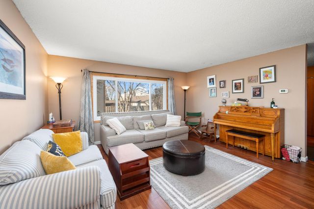 1490 Woodview Avenue E, Eagan, MN 55122