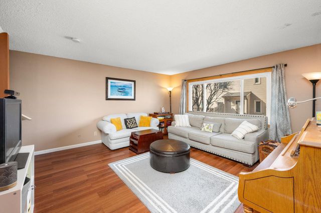 1490 Woodview Avenue E, Eagan, MN 55122