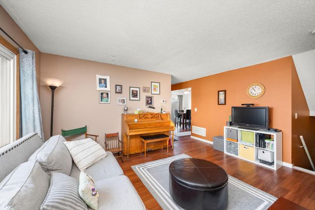 1490 Woodview Avenue E, Eagan, MN 55122