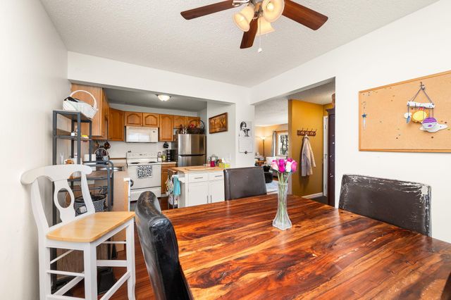 1490 Woodview Avenue E, Eagan, MN 55122