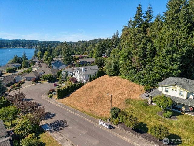 6044 Sandpiper Court, Bremerton, WA 98312