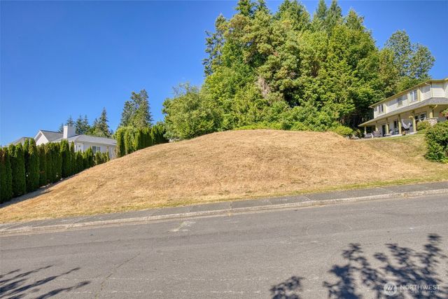 6044 Sandpiper Court, Bremerton, WA 98312