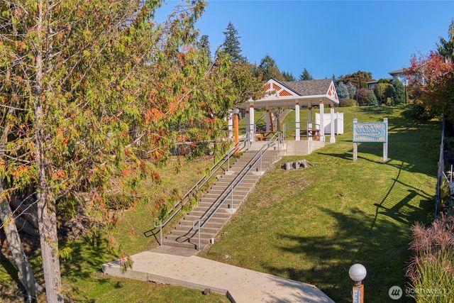 6044 Sandpiper Court, Bremerton, WA 98312