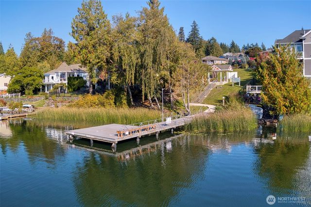 6044 Sandpiper Court, Bremerton, WA 98312