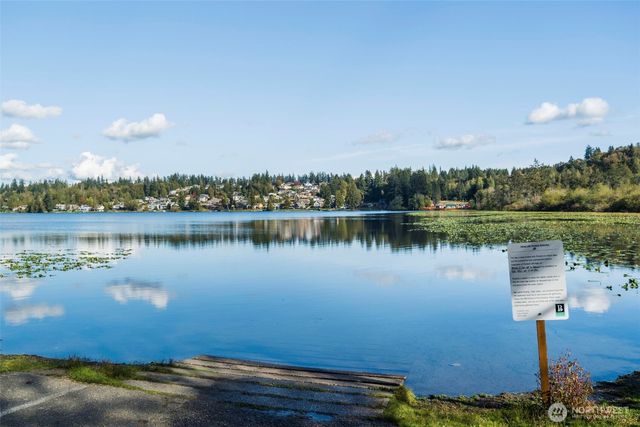 6044 Sandpiper Court, Bremerton, WA 98312