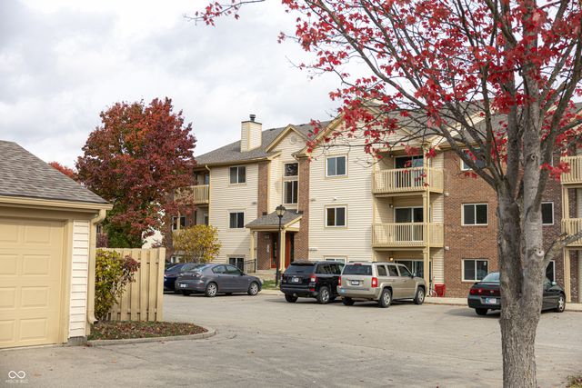 12519 Timber Creek Drive 6, Carmel, IN 46032