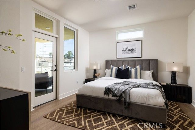 414 Main St. 310, Huntington Beach, CA 92648