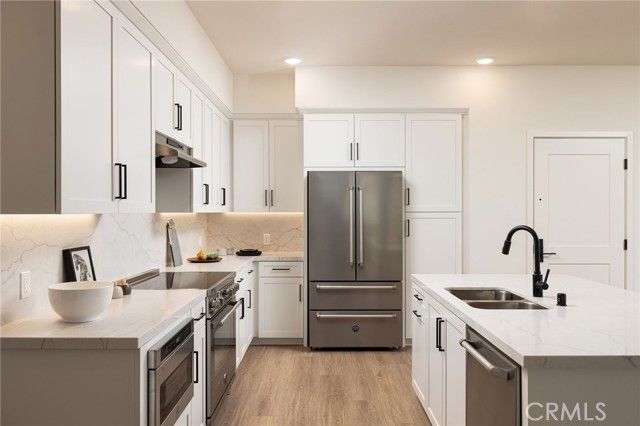 414 Main St. 310, Huntington Beach, CA 92648