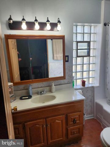 111 WEMPE DR, Cumberland, MD 21502