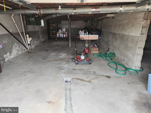 111 WEMPE DR, Cumberland, MD 21502