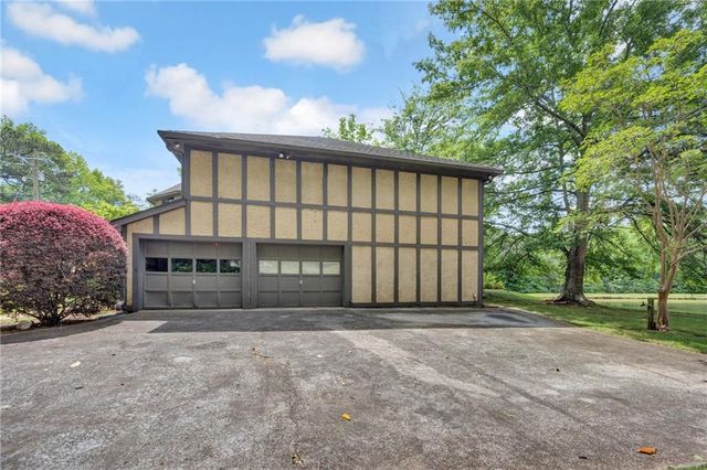 2145 Hampton Trail, Conyers, GA 30013