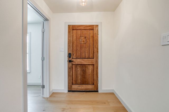 2704 W Biddison Street, Fort Worth, TX 76109