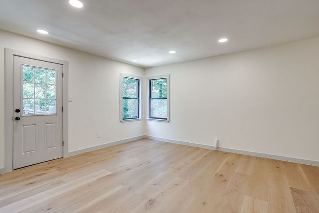 2704 W Biddison Street, Fort Worth, TX 76109