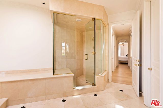 166 N Mccadden Place, Los Angeles, CA 90004