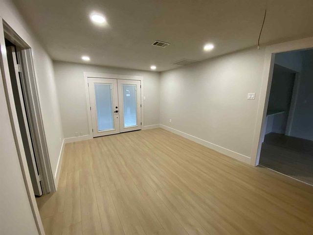 5326 Dewberry Street, Houston, TX 77021