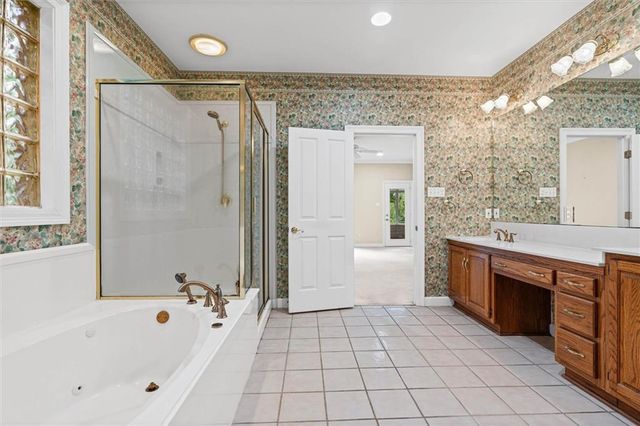 3991 Lakefront Drive W, Mobile, AL 36695