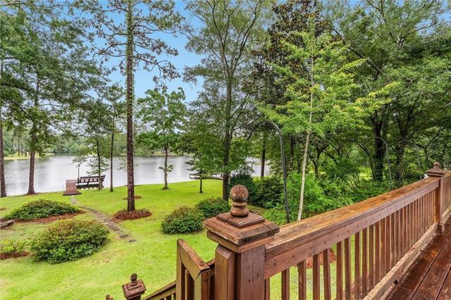 3991 Lakefront Drive W, Mobile, AL 36695