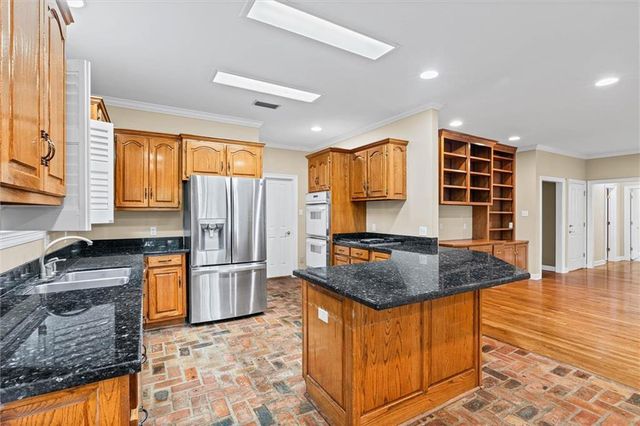 3991 Lakefront Drive W, Mobile, AL 36695